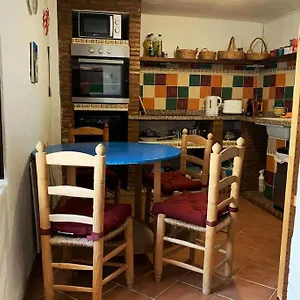 Casa Sin Numero, An Authentic Comares